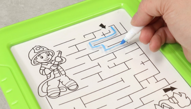 Picture 2 of Light-Up Neon Wonder Drawing Pad