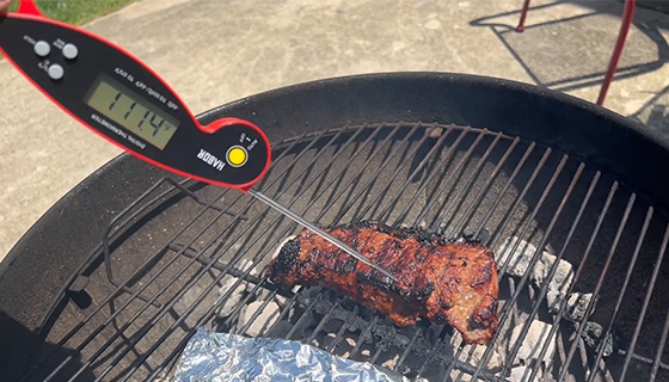 Click to view picture 4 of Instant Read Foldable Meat Thermometer With Large Digital Read Out