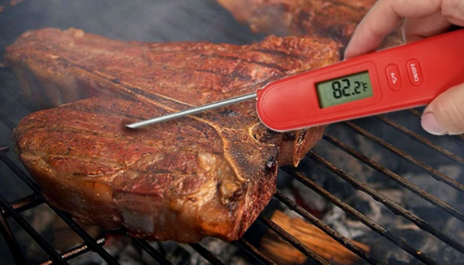 Picture 3 of Folding Digital Meat Thermometer