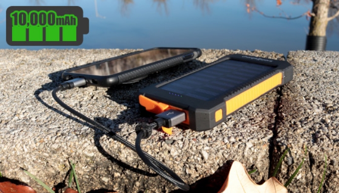 Picture 4 of 10,000mAh Solar-Powered Charge Bank with LED Flashlight