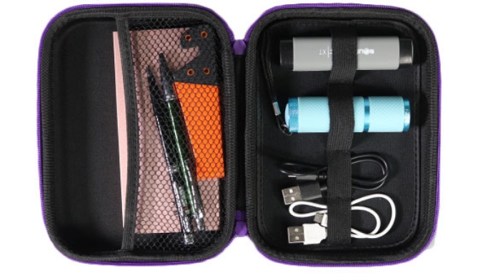 Picture 3 of 7-Inch Hardshell Zippered Travel Case