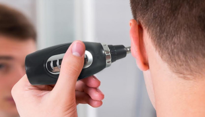 Picture 2 of Manual Nose and Ear Hair Trimmer