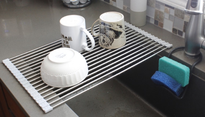 Picture 3 of Over the Sink Roll-Up Drying Rack