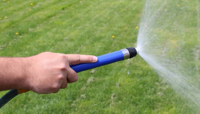 Picture 4 of Flexi Blaster: The World's Easiest Hose Spray Nozzle