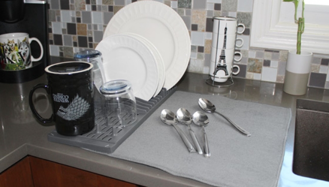 Picture 3 of Dish Drying Mat & Rack by HomeEase