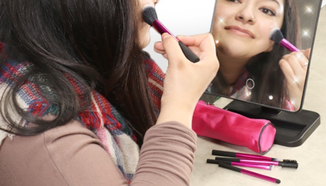 Picture 3 of 6pc Makeup and Brush Set