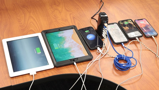 Picture 4 of 6-Port USB Power Tower - Charge 6 Devices At Once!