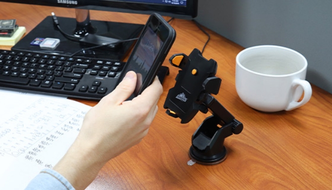 Picture 5 of Dashboard Phone Mount with Extendable Arm by Armor All