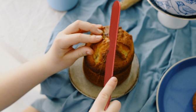 Picture 4 of Curtis Stone 3-Piece Spatula and Scraper Set