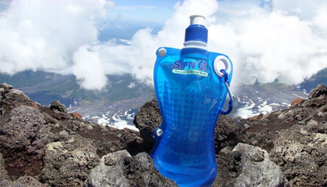 Picture 4 of 2-Pack of Sip N' Go Foldable Water Bottles