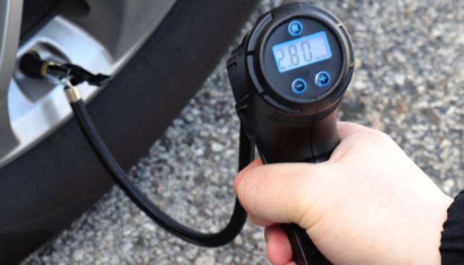 Picture 3 of Handheld 12V Tire Inflator with Auto-Shutoff and LED Light