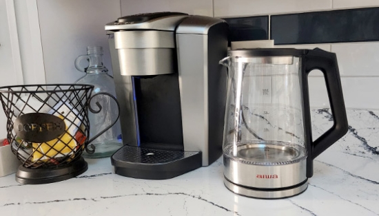 Aiwa Electric Tea Kettle 8.4 Cups with Blue Indicator Lights